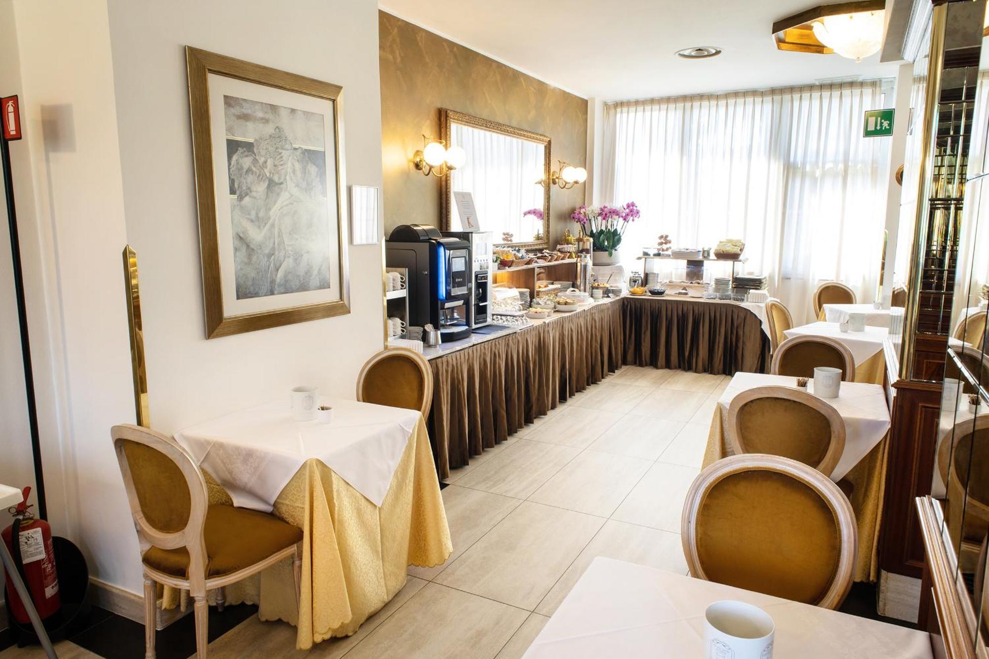 Hotel Alga Mediolan Zewnętrze zdjęcie